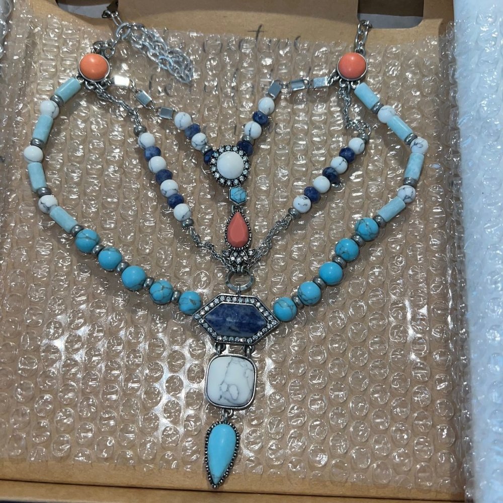 ✨SALE✨ NIB Chloe + Isabel Turkish Delight Multi Row Necklace